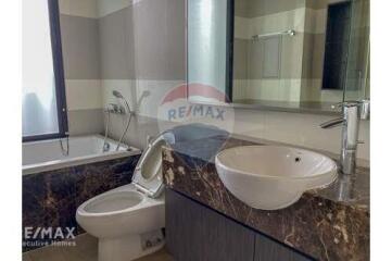 Modern 2 Bed Condo for Rent Just Steps from BTS Ekkamai