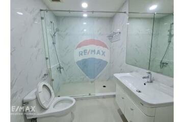 2 Bed Condo for Rent near BTS Phrom Phong (4 Mins Walk) in Sukhumvit 39