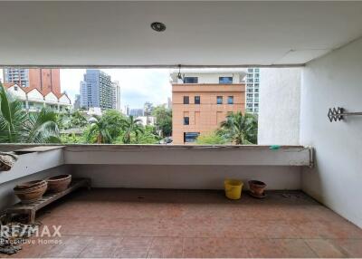 Spacious 3-Bedroom Condo with Maid