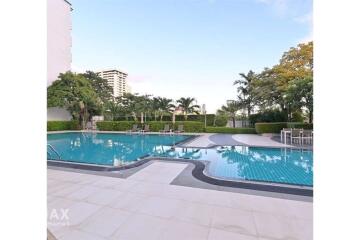 Stunning Renovated 3-Bedroom Condo in Prime Sukhumvit - A Must See!