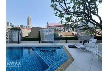 Luxurious 3-Bed Condo in the Heart of Bangkok City Center