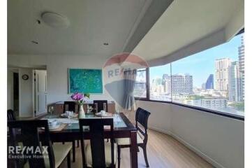 2-Bedroom Condo with Maid