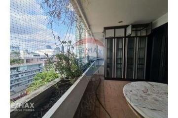 Spacious Condo with Unobstructed View in Prime Sukhumvit Location