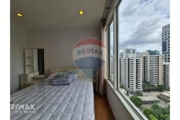 Spacious Condo with Open View on Sukhumvit 24  Balcony  Prime Location near BTS Phrom Phong