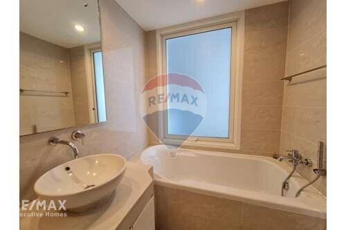 Spacious Condo with Open View on Sukhumvit 24  Balcony  Prime Location near BTS Phrom Phong