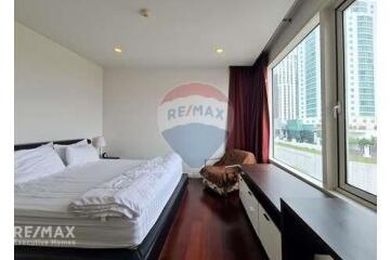 Pet-Friendly 2BR Condo in Chidlom Area, 12 Mins Walk to ARL Ratchaprarop