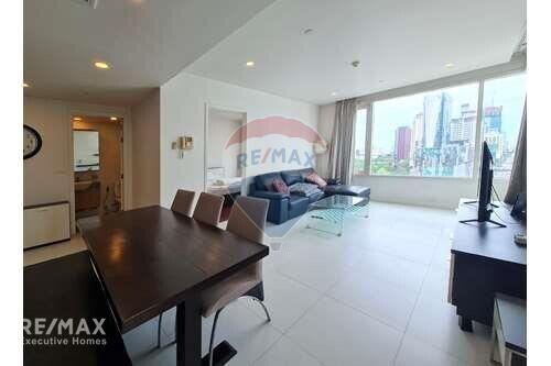 Pet-Friendly 2BR Condo in Chidlom Area, 12 Mins Walk to ARL Ratchaprarop