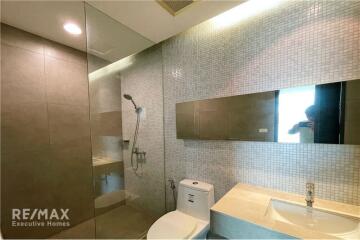 Conveniently Located Unit Near Phrom Phong BTS