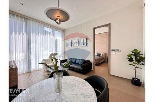 Exquisite Condo at SCOPE LANGSUAN - A Perfect Blend of Luxury and Comfort