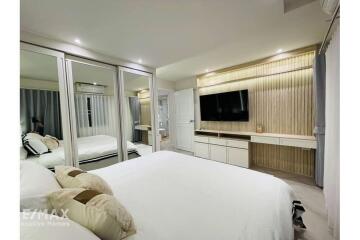 Large 3-bed condo near Sathorn at great price.