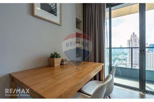 Corner room with stunning views of park and city.