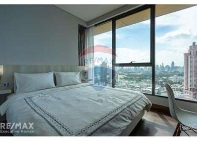 Corner room with stunning views of park and city.