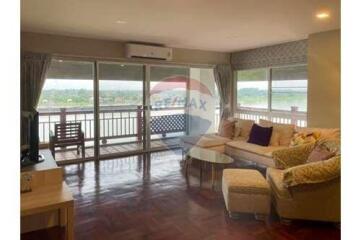 Ideal Waterfront Condo for Water Sports Enthusiasts - Amazing Views & Amenities!