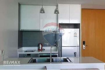 Modern Aqua Condo near BTS Thonglor  Prime Location  7 Mins Walk