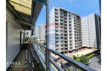 Spacious 4-Bed Condo in BTS Phrom Phong, Perfect for Pet Owners and Entrepreneurs