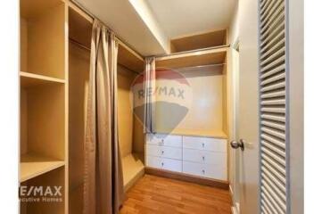 Spacious 3 Bedroom Condo near BTS Phrom Phong - Affordable Price!