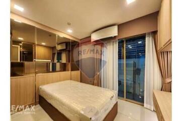 Luxurious Pet Friendly 3 Bedroom Condo with Easy BTS Access in Phra Khanong