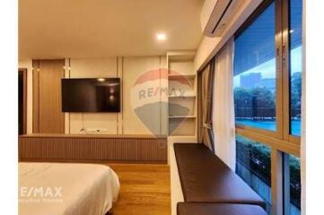 Luxurious Pet Friendly 3 Bedroom Condo with Easy BTS Access in Phra Khanong