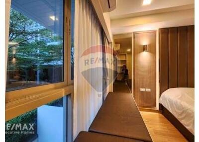 Luxurious Pet Friendly 3 Bedroom Condo with Easy BTS Access in Phra Khanong