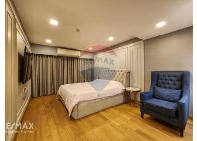 Luxurious Pet Friendly 3 Bedroom Condo with Easy BTS Access in Phra Khanong