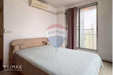 Modern 2 Bedroom Corner Condo with Proximity to BTS Phaya Thai - Unbeatable Price!