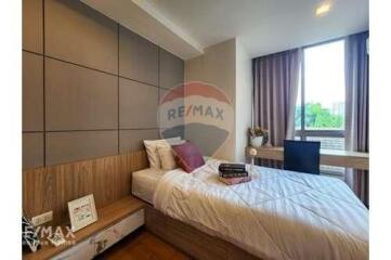 Pet-friendly 2 Bedroom Condo near Thonglor BTS - Prime Location