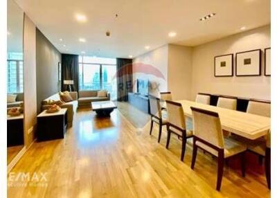 Spacious 2 Bed Condo with Easy BTS Access near Sathorn and Chong Nonsi