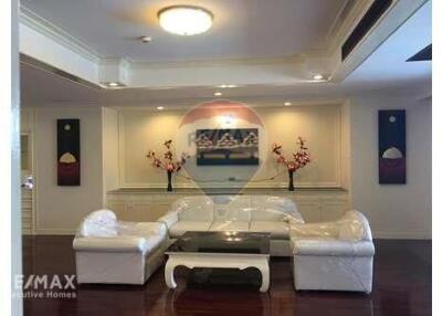 Luxury Condo for Sale at Oriental Towers Bangkok - Exquisite Living Experience