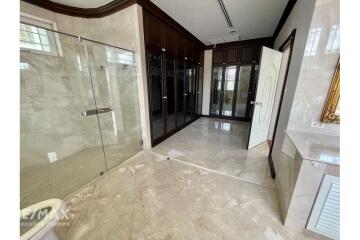 Detached House for Rent in Lat Phrao 35 - Spacious and Modern Single House