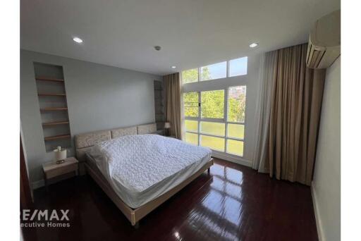 Pet-Friendly 1-Bedroom Condo in Sukhumvit 49