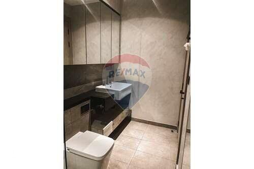 1 Bed 1 Bath Condo in Asoke for Sale  MRT Phetchaburi 4 Mins Walk