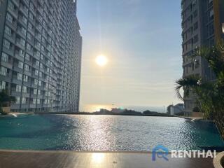 For Sale: Beachfront condo in Jomtien beach, Fully furnished