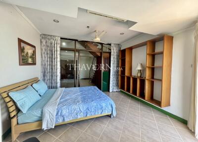 Condo for sale 3 bedroom 278 m² in View Talay 2, Pattaya