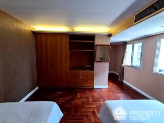 2-BR Apt. in Chong Nonsi