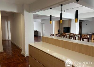 4-BR Condo at Baan Prida Condominium near BTS Nana