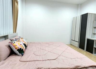 House for Rent in , Hang Dong