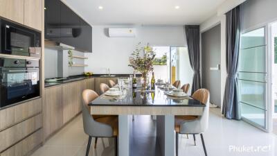 Modern kitchen with dining area