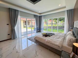 4 Bedrooms House in Whispering Palms East Pattaya H011705