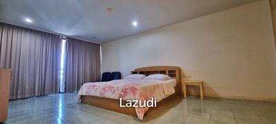 1 Bed 1 Bath 90 SQ.M. Jomtien Plaza Condotel