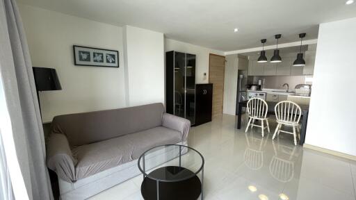 2-Bedroom Condo Sukhumvit 61 Ekkamai