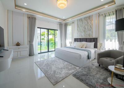 6 Bed House For Sale In East Pattaya - Not In A Village