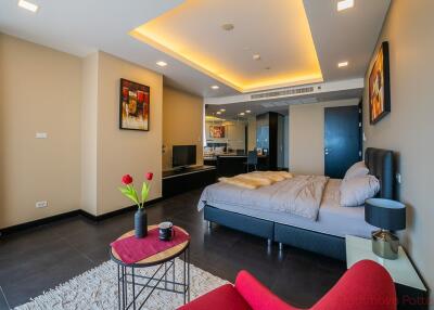 3 Bed Condo For Rent In Na Jomtien - La Royale