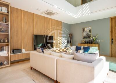 4+1 Bedrooms Private modern-oriental villa in Cherngtalay area