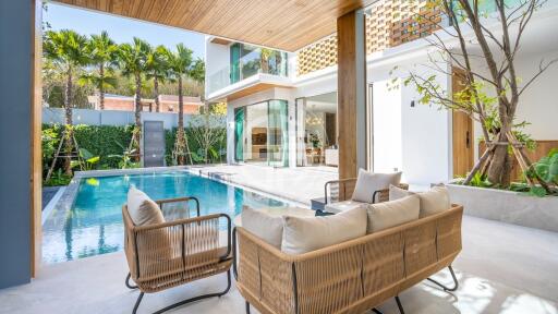 4+1 Bedrooms Private modern-oriental villa in Cherngtalay area