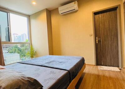 2-BR Condo at Q Prasarnmit near MRT Phetchaburi