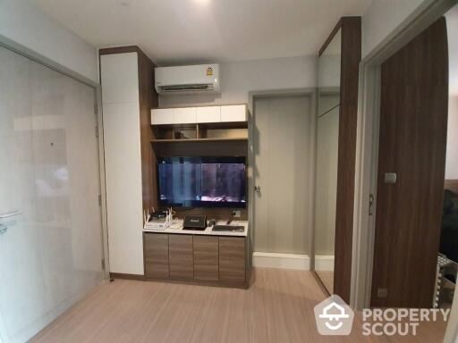 1-BR Condo at Life Sukhumvit 62 near BTS Bang Chak