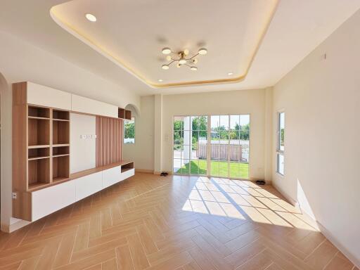 House for Sale in , Hang Dong