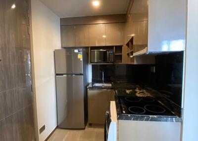 Condo for Rent at Ideo Q Victory