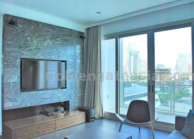 2-Bedrooms with balcony and park views - 185 Rajadamri