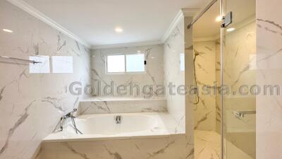 2 Bedrooms spacious Furnished apartment - Sukhumvit Nana BTS